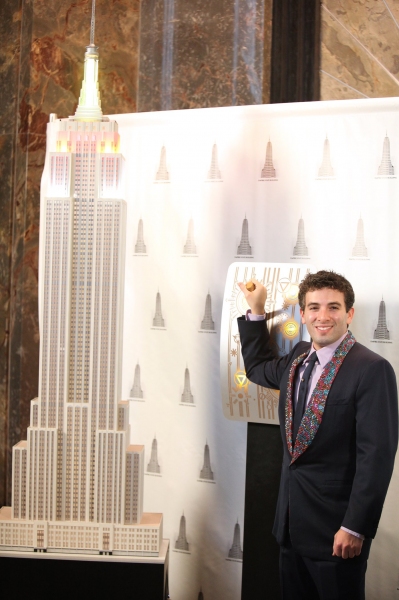 Photo Coverage: JERSEY BOYS Lighting Ceremony at the Empire State Building Image