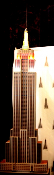 Photo Coverage: JERSEY BOYS Lighting Ceremony at the Empire State Building Image