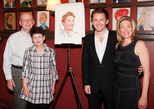 Jason Danieley, Marin Mazzie with his parents Photo