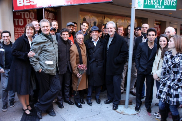 Frankie Valli, Bob Gaudio, Des McAnuff, Jordan Roth  & cast Photo
