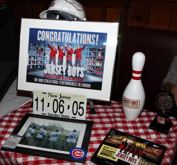 Photo Coverage: JERSEY BOYS celebrates Five Years on Broadway with Fans! Image