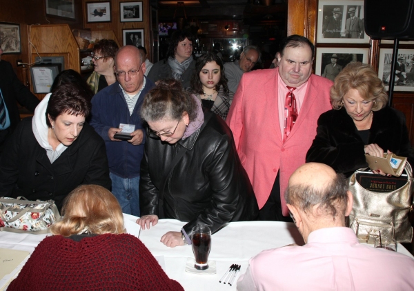 Photo Coverage: JERSEY BOYS celebrates Five Years on Broadway with Fans! Image