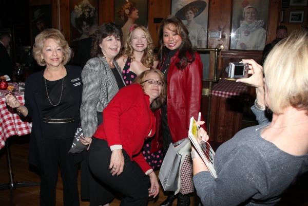 Photo Coverage: JERSEY BOYS celebrates Five Years on Broadway with Fans! Image