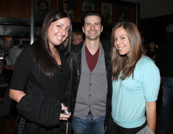 Photo Coverage: JERSEY BOYS celebrates Five Years on Broadway with Fans! Image