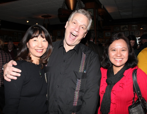 Photo Coverage: JERSEY BOYS celebrates Five Years on Broadway with Fans! Image