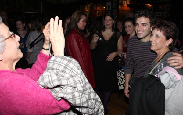 Photo Coverage: JERSEY BOYS celebrates Five Years on Broadway with Fans! Image