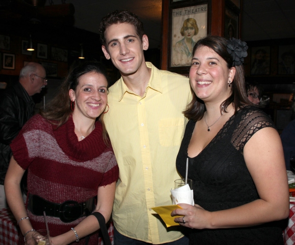 Photo Coverage: JERSEY BOYS celebrates Five Years on Broadway with Fans! Image