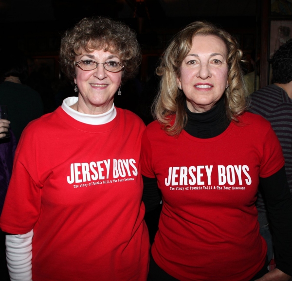 Photo Coverage: JERSEY BOYS celebrates Five Years on Broadway with Fans! Image