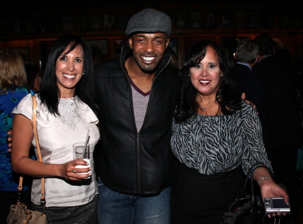 Photo Coverage: JERSEY BOYS celebrates Five Years on Broadway with Fans! Image