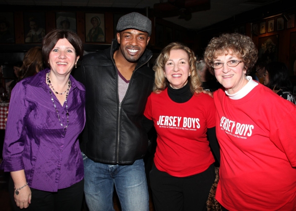 Photo Coverage: JERSEY BOYS celebrates Five Years on Broadway with Fans! Image