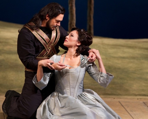 Photo Flash: COSI FAN TUTTE Opens at the Met Image