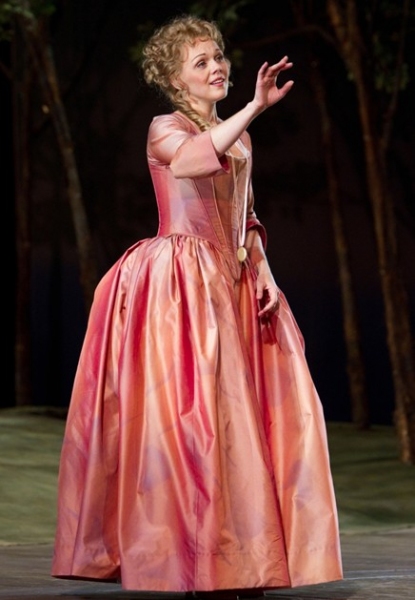 Photo Flash: COSI FAN TUTTE Opens at the Met Image