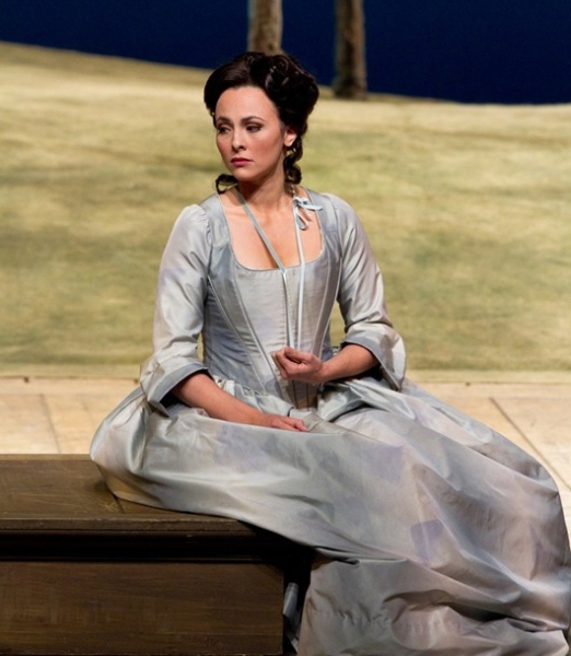 Photo Flash: COSI FAN TUTTE Opens at the Met Image