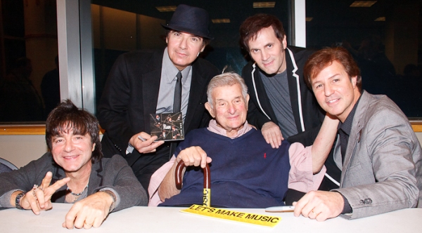 Photo Coverage: RAIN Talks Beatles & Promotes Cast Album at Barnes & Noble Image