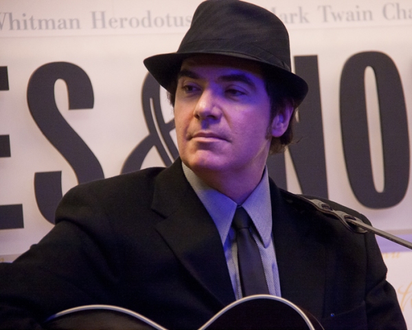 Photo Coverage: RAIN Talks Beatles & Promotes Cast Album at Barnes & Noble Image