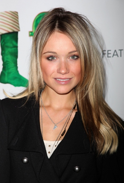 Katrina Bowden Photo