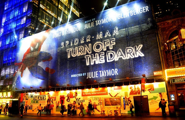 Photo Coverage: UP ON THE MARQUEE Broadway at Night Special! Image