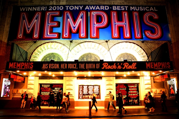 Photo Coverage: UP ON THE MARQUEE Broadway at Night Special! Image