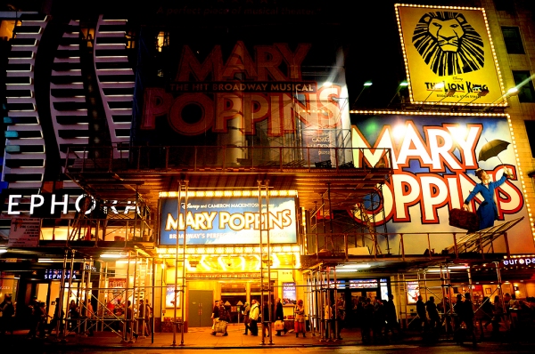 Photo Coverage: UP ON THE MARQUEE Broadway at Night Special! Image
