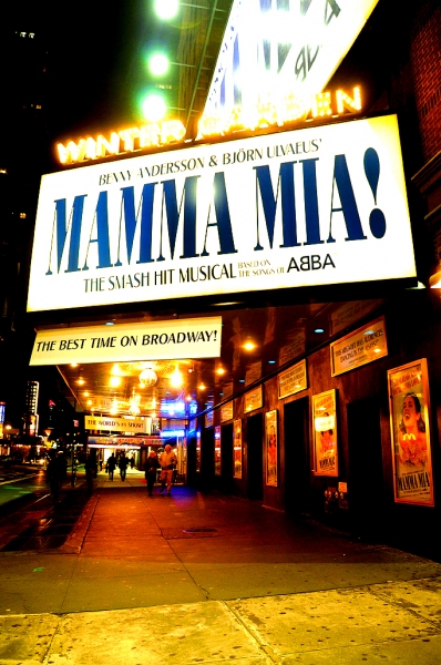Photo Coverage: UP ON THE MARQUEE Broadway at Night Special! Image