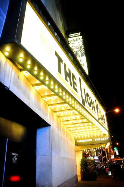 Photo Coverage: UP ON THE MARQUEE Broadway at Night Special! Image