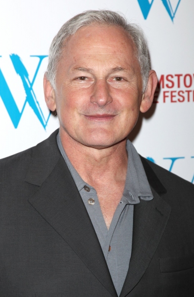 Victor Garber Photo