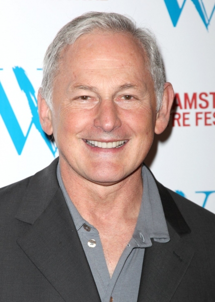 Victor Garber Photo