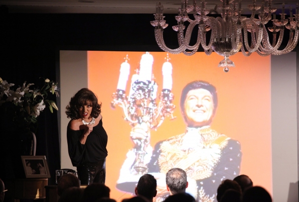 Photo Coverage: Joan Collins in Performance at Feinstein's Image