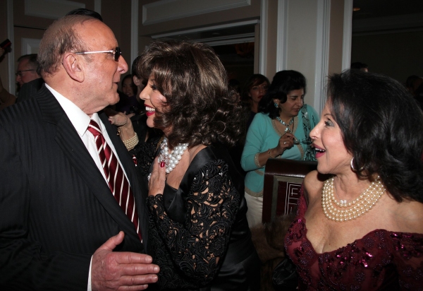 Photo Coverage: Joan Collins Celebrates Feinstein's Opening Image
