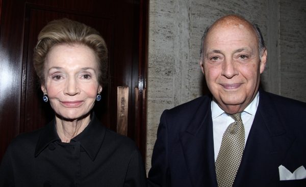 Photo Coverage: Joan Collins Celebrates Feinstein's Opening Image