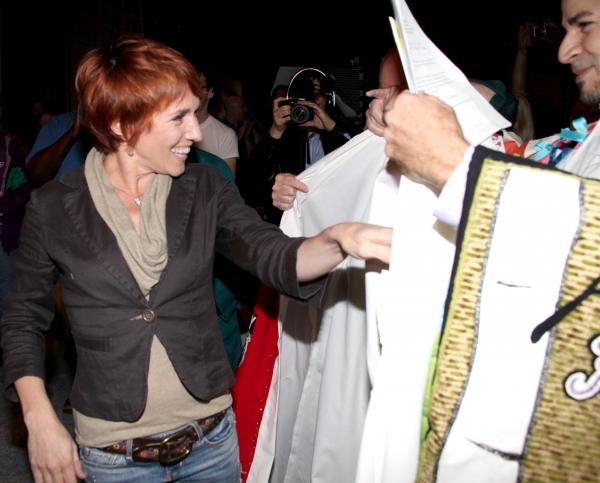 Photo Coverage: ELF Gypsy Robe Ceremony Image