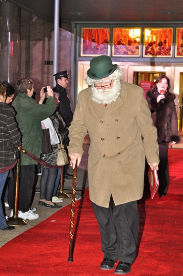 Photo Coverage: Macy's Herald Square Christmas Window Unveiling Spectacular Image
