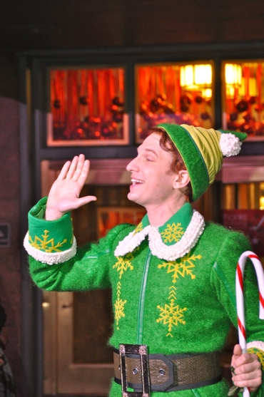 Photo Coverage: Macy's Herald Square Christmas Window Unveiling Spectacular Image