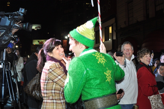 Photo Coverage: Macy's Herald Square Christmas Window Unveiling Spectacular Image