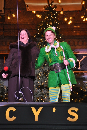 Photo Coverage: Macy's Herald Square Christmas Window Unveiling Spectacular Image
