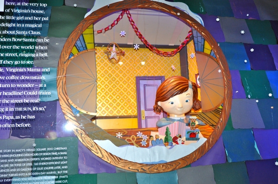 Photo Coverage: Macy's Herald Square Christmas Window Unveiling Spectacular Image
