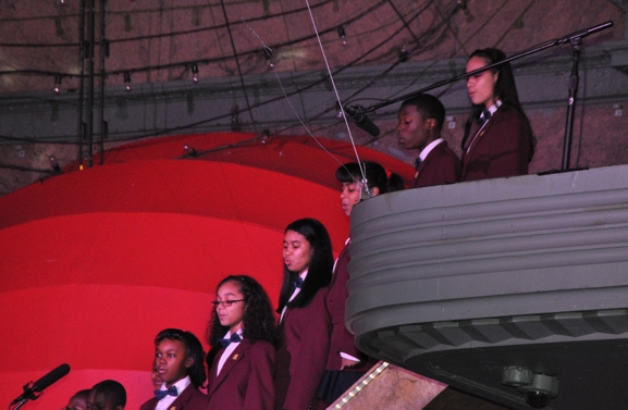 Photo Coverage: Macy's Herald Square Christmas Window Unveiling Spectacular Image
