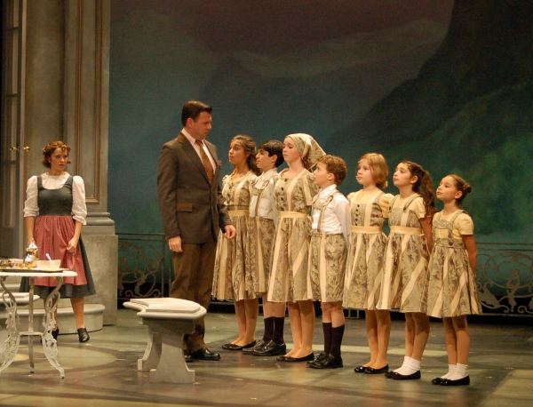 Photo Flash: Finley, Walla et al. in Engeman SOUND OF MUSIC Image