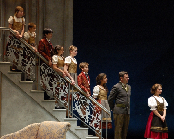 Photo Flash: Finley, Walla et al. in Engeman SOUND OF MUSIC Image