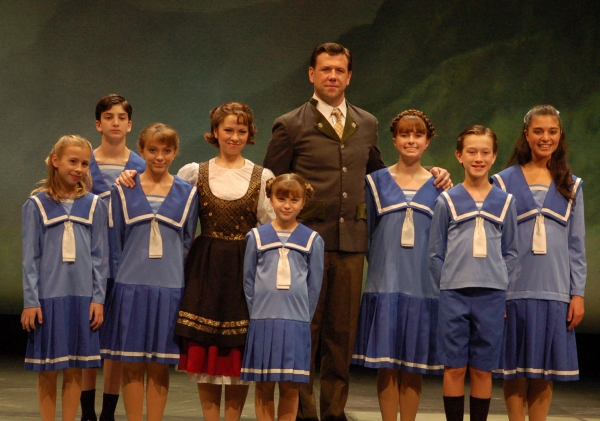 Photo Flash: Finley, Walla et al. in Engeman SOUND OF MUSIC Image