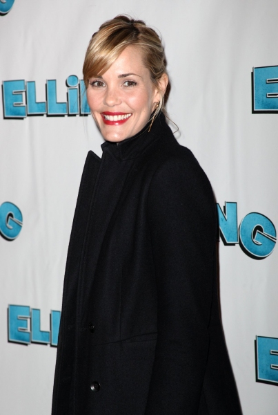 Leslie Bibb  Photo