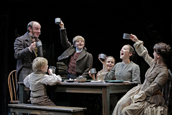 Photo Flash: Guthrie's A CHRISTMAS CAROL Image