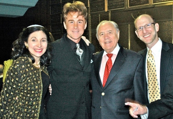 Photo Flash: Broadway and Cabaret Community Supports Actors Temple Image