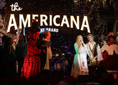 Veronica Dunne and Freddie Stroma at The Americana at Brand Photo