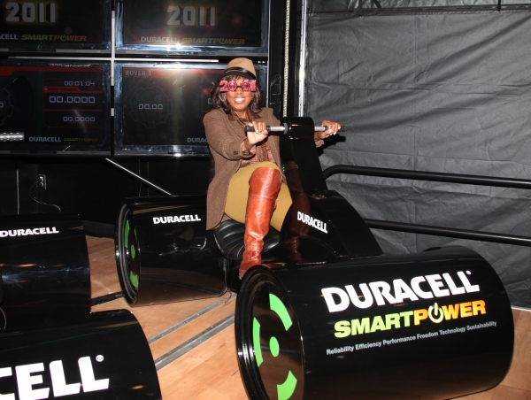 Photo Coverage: Celebs Join Duracell to Prep for New Year's Eve Image