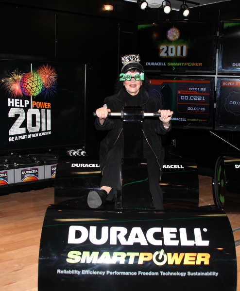 Photo Coverage: Celebs Join Duracell to Prep for New Year's Eve Image