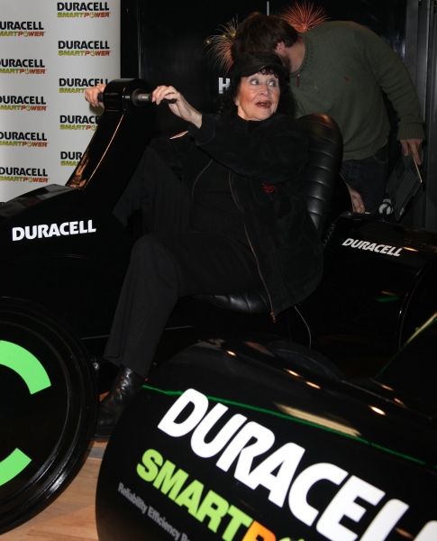 Photo Coverage: Celebs Join Duracell to Prep for New Year's Eve Image