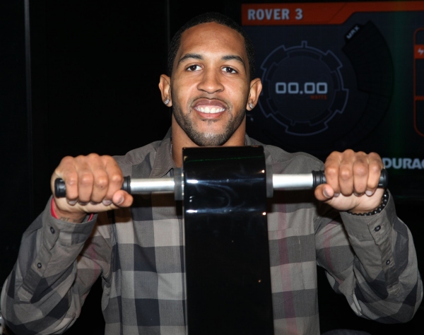 Photo Coverage: Celebs Join Duracell to Prep for New Year's Eve Image