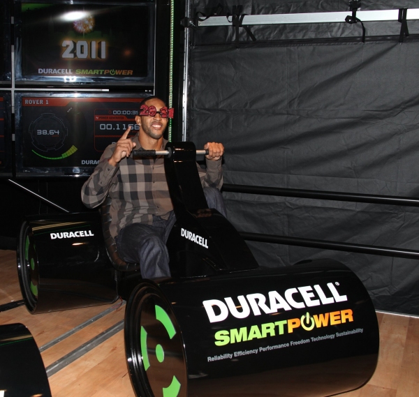 Photo Coverage: Celebs Join Duracell to Prep for New Year's Eve Image