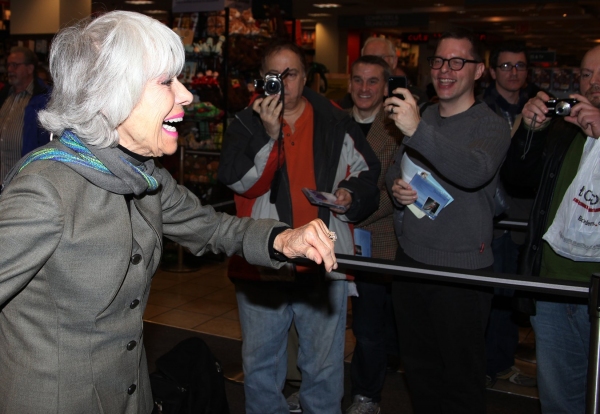 Photo Coverage: Carol Channing Promotes 'For Heaven's Sake' Album at Borders  Image